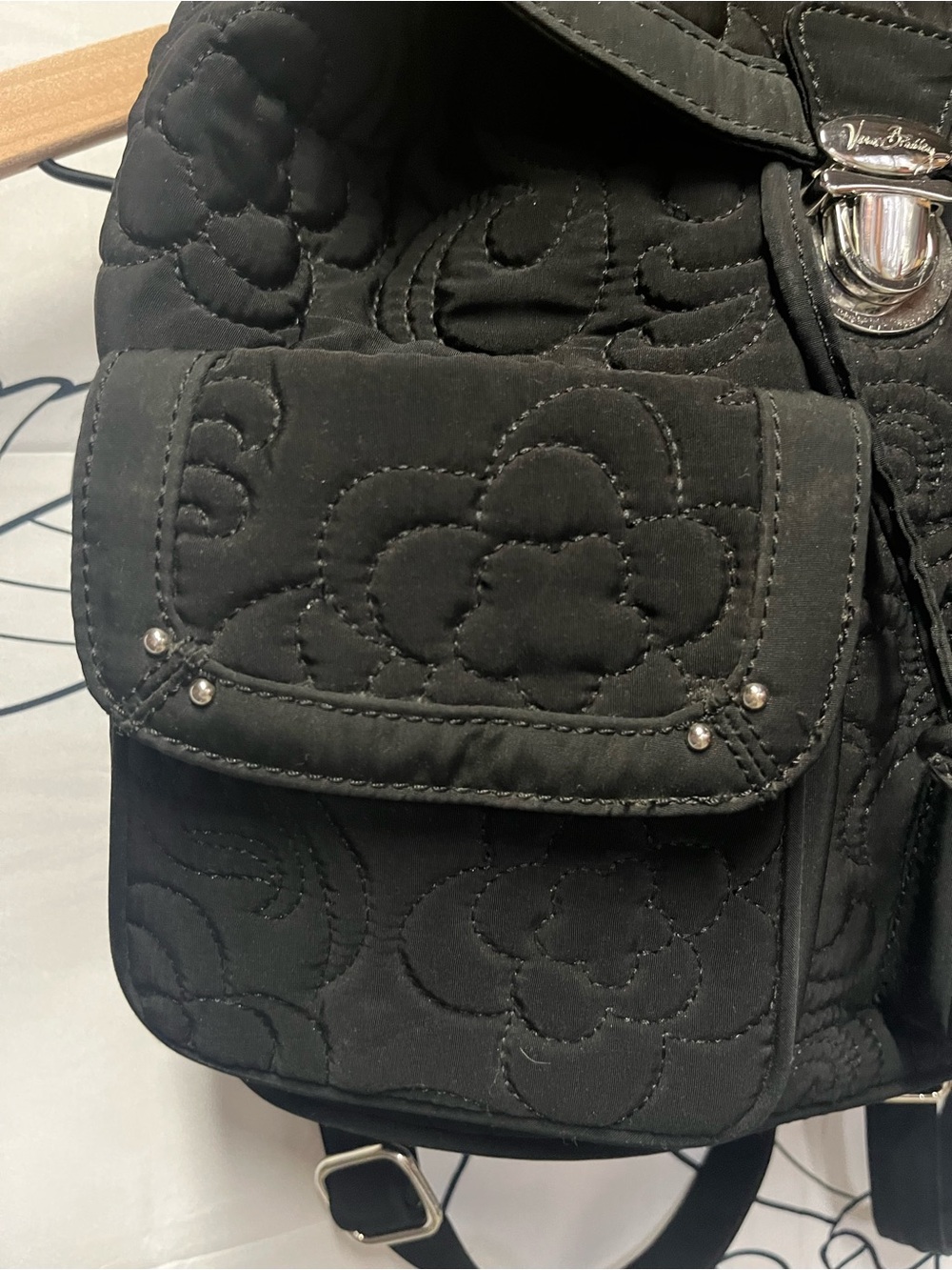 Vera Bradley Classic Clasp Quilted Floral Drawstring Backpack - NEVER USED! - Picture 3 of 9